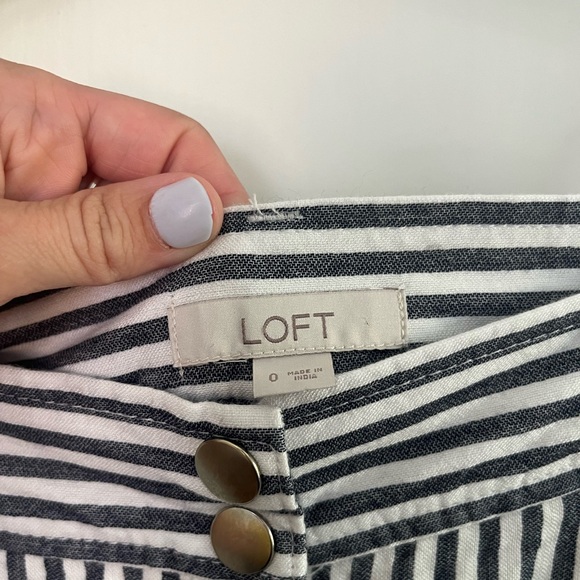 LOFT- button-down midi skirt - Picture 3 of 3